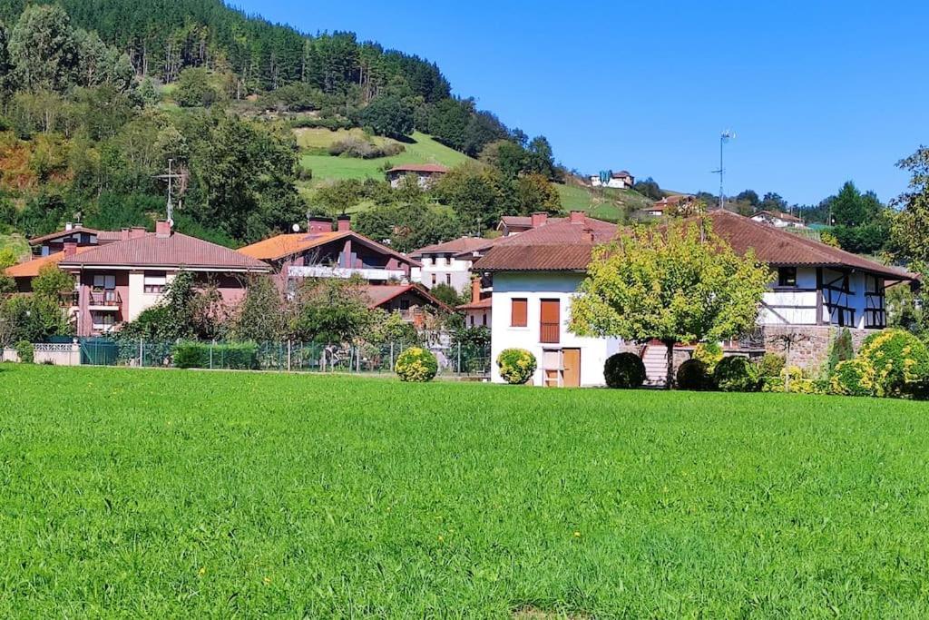 Alojamiento Rural, Jardin, A 25 Minutos De Bilbao, Parking Gratuito Arantzazu Eksteriør bilde